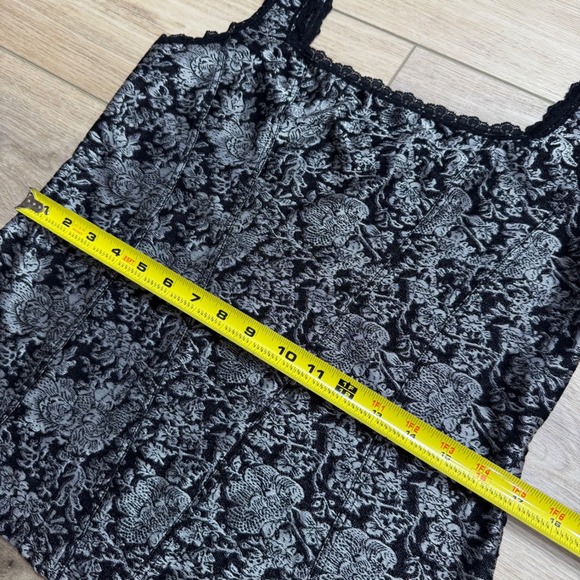 Vintage Cache Silver Black Floral Brocade Lace Trim Whimsigoth Top Tank XL NWT - Picture 7 of 8